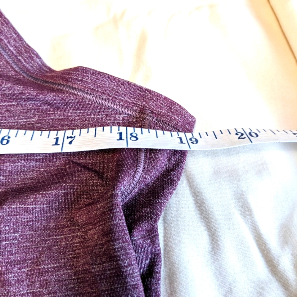 EUC Lululemon Tank - Picture 14 of 14